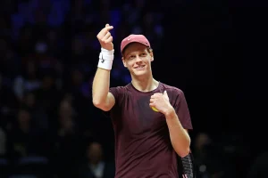Australian Open 2026 Draw Analysis & Expert Predictions: Favorable Path for Medvedev, Tough Test for Andreeva